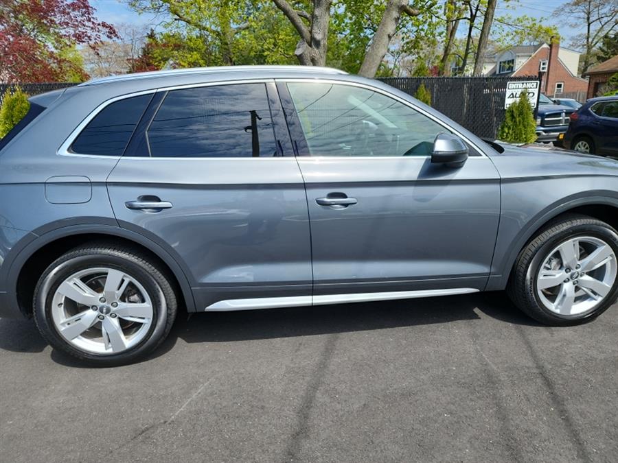 2019 Audi Q5 Premium Plus 45 TFSI quattro, available for sale in Islip, New York | L.I. Auto Gallery. Islip, New York 2019 Audi Q5 Premium Plus 45 TFSI quattro, available for sale in Islip, New York | L.I. Auto Gallery. Islip, New York
