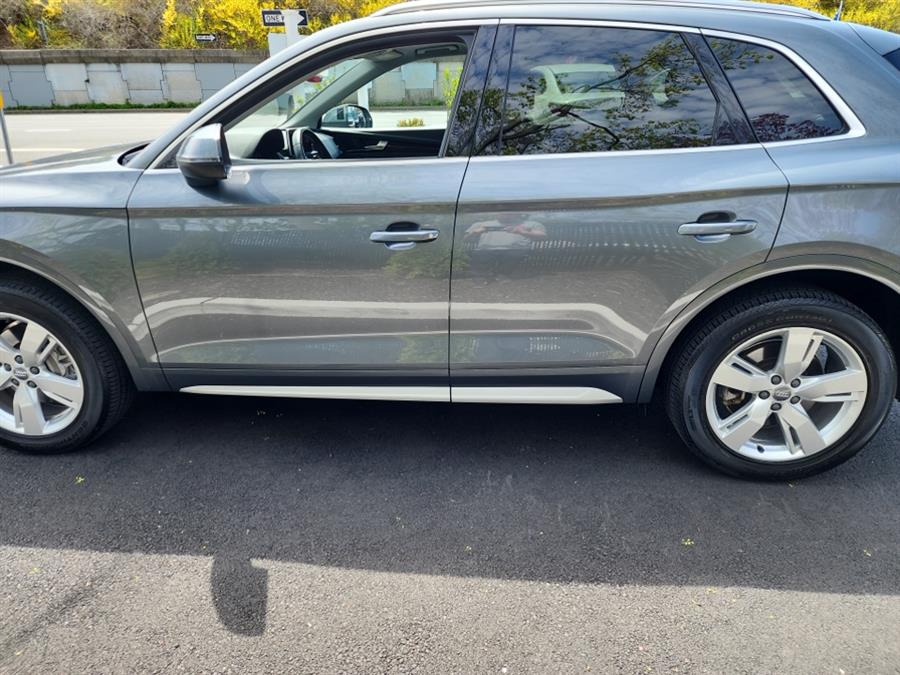 2019 Audi Q5 Premium Plus 45 TFSI quattro, available for sale in Islip, New York | L.I. Auto Gallery. Islip, New York 2019 Audi Q5 Premium Plus 45 TFSI quattro, available for sale in Islip, New York | L.I. Auto Gallery. Islip, New York