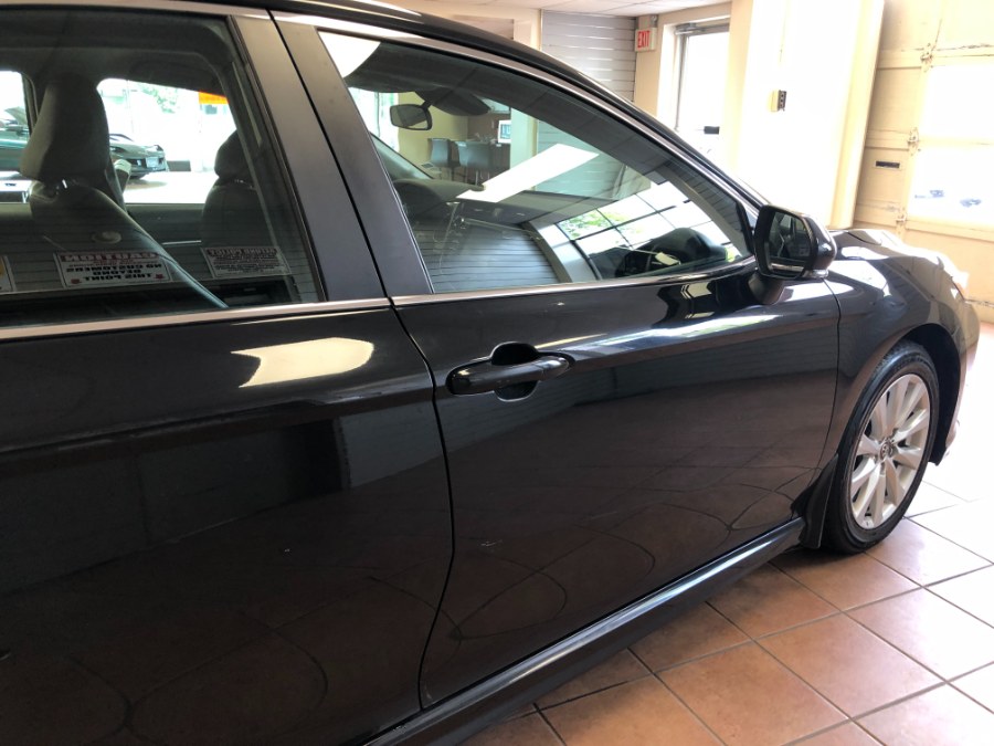2020 Toyota Camry SE Auto (Natl), available for sale in Suffern, New York | Rockland Motor Sport. Suffern, New York 2020 Toyota Camry SE Auto (Natl), available for sale in Suffern, New York | Rockland Motor Sport. Suffern, New York