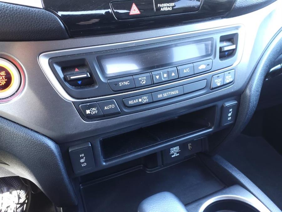 2018 Honda Ridgeline RTL-T, available for sale in Andover, Massachusetts | Autouse. Andover, Massachusetts 2018 Honda Ridgeline RTL-T, available for sale in Andover, Massachusetts | Autouse. Andover, Massachusetts