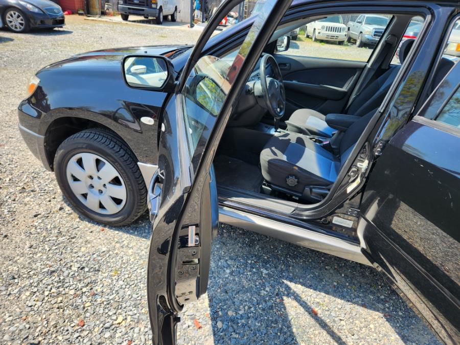 2006 Mitsubishi Outlander 4dr AWD LS Sportronic Auto, available for sale in West Babylon, New York | SGM Auto Sales. West Babylon, New York 2006 Mitsubishi Outlander 4dr AWD LS Sportronic Auto, available for sale in West Babylon, New York | SGM Auto Sales. West Babylon, New York