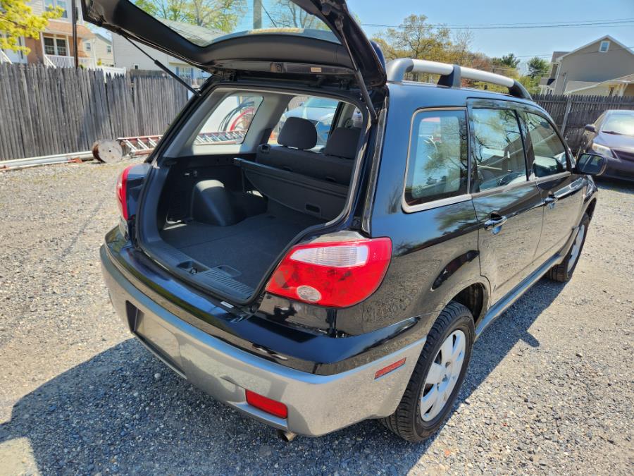 2006 Mitsubishi Outlander 4dr AWD LS Sportronic Auto, available for sale in West Babylon, New York | SGM Auto Sales. West Babylon, New York 2006 Mitsubishi Outlander 4dr AWD LS Sportronic Auto, available for sale in West Babylon, New York | SGM Auto Sales. West Babylon, New York