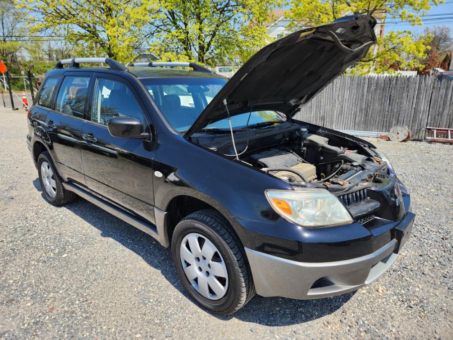 2006 Mitsubishi Outlander 4dr AWD LS Sportronic Auto, available for sale in West Babylon, New York | SGM Auto Sales. West Babylon, New York 2006 Mitsubishi Outlander 4dr AWD LS Sportronic Auto, available for sale in West Babylon, New York | SGM Auto Sales. West Babylon, New York