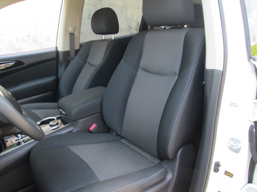 2017 Nissan Pathfinder 4x4 SV, available for sale in Levittown, Pennsylvania | Levittown Auto. Levittown, Pennsylvania 2017 Nissan Pathfinder 4x4 SV, available for sale in Levittown, Pennsylvania | Levittown Auto. Levittown, Pennsylvania