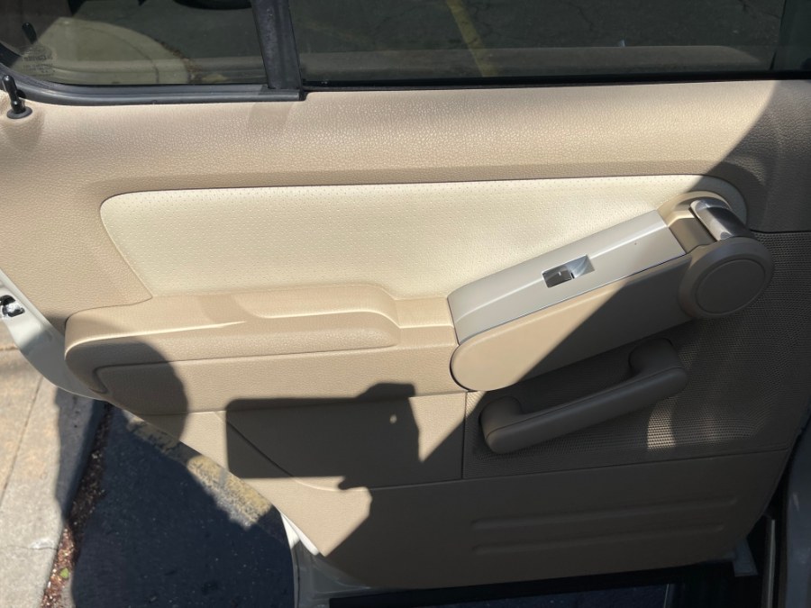 2006 Mercury Mountaineer 4dr Luxury AWD, available for sale in Huntington Station, New York | My Auto Inc.. Huntington Station, New York 2006 Mercury Mountaineer 4dr Luxury AWD, available for sale in Huntington Station, New York | My Auto Inc.. Huntington Station, New York