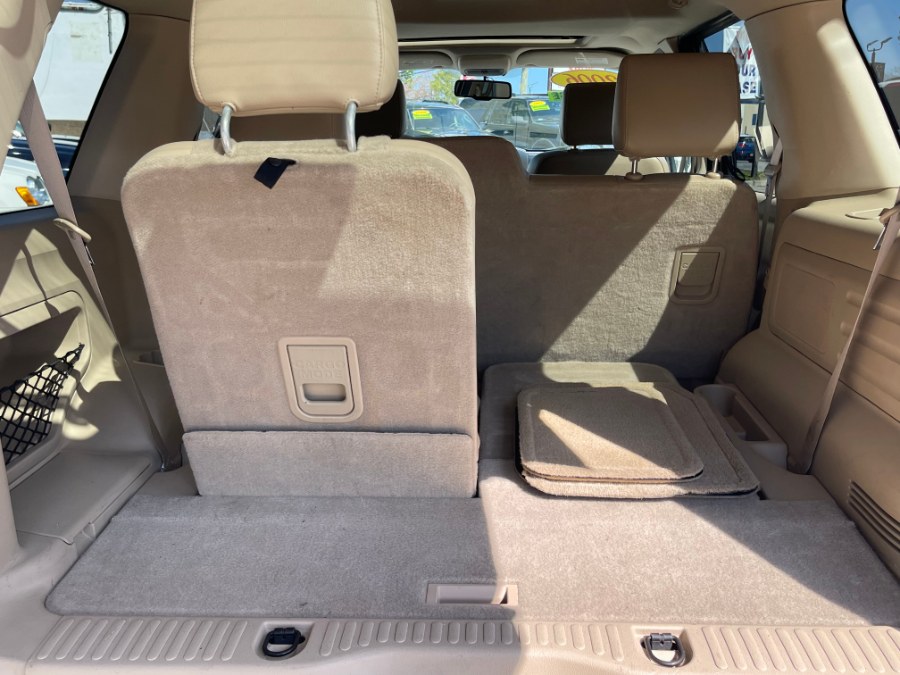 2006 Mercury Mountaineer 4dr Luxury AWD, available for sale in Huntington Station, New York | My Auto Inc.. Huntington Station, New York 2006 Mercury Mountaineer 4dr Luxury AWD, available for sale in Huntington Station, New York | My Auto Inc.. Huntington Station, New York