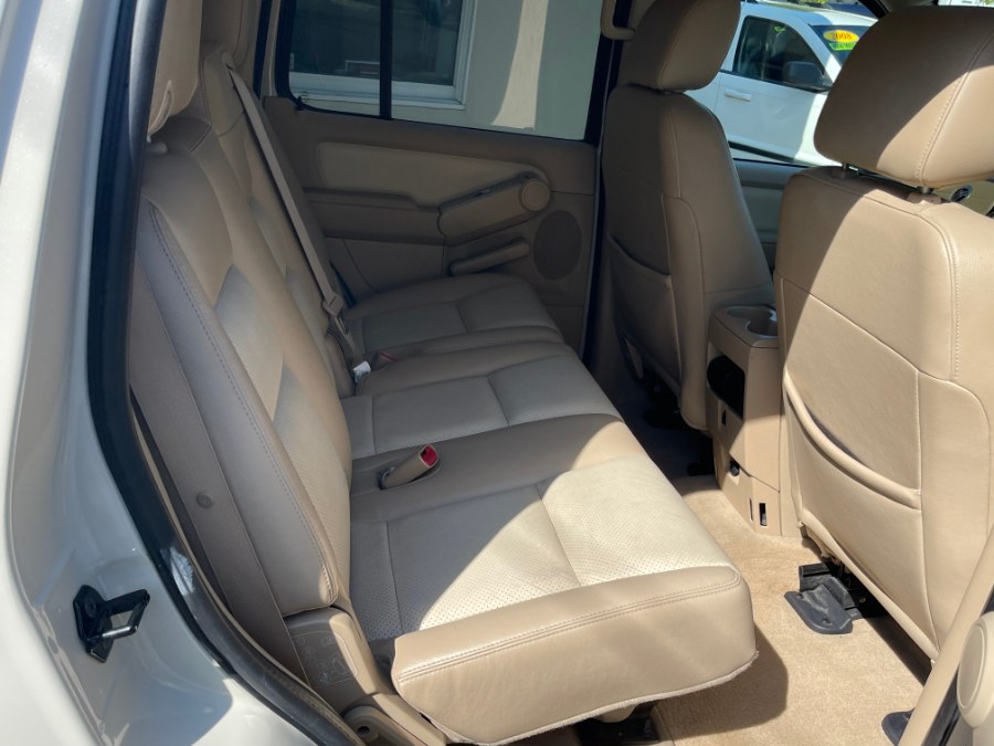 2006 Mercury Mountaineer 4dr Luxury AWD, available for sale in Huntington Station, New York | My Auto Inc.. Huntington Station, New York 2006 Mercury Mountaineer 4dr Luxury AWD, available for sale in Huntington Station, New York | My Auto Inc.. Huntington Station, New York