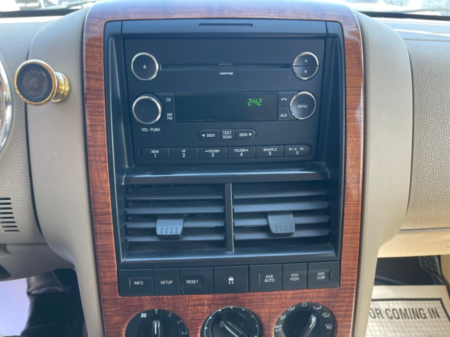 2009 Ford Explorer 4WD 4dr V6 Eddie Bauer, available for sale in Huntington Station, New York | My Auto Inc.. Huntington Station, New York 2009 Ford Explorer 4WD 4dr V6 Eddie Bauer, available for sale in Huntington Station, New York | My Auto Inc.. Huntington Station, New York