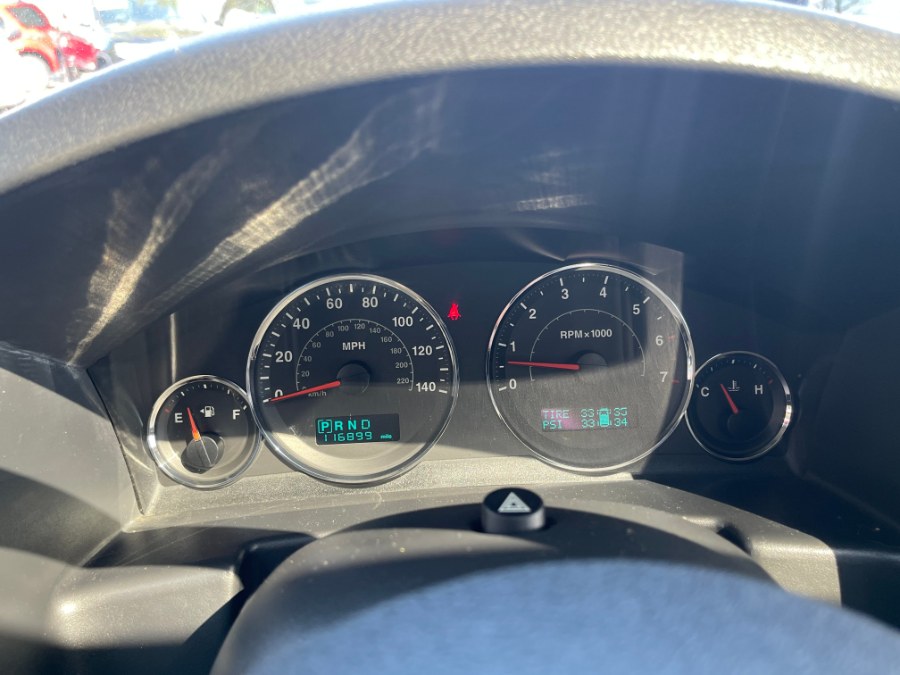 2006 Jeep Commander 4dr Limited 4WD, available for sale in Huntington Station, New York | My Auto Inc.. Huntington Station, New York 2006 Jeep Commander 4dr Limited 4WD, available for sale in Huntington Station, New York | My Auto Inc.. Huntington Station, New York