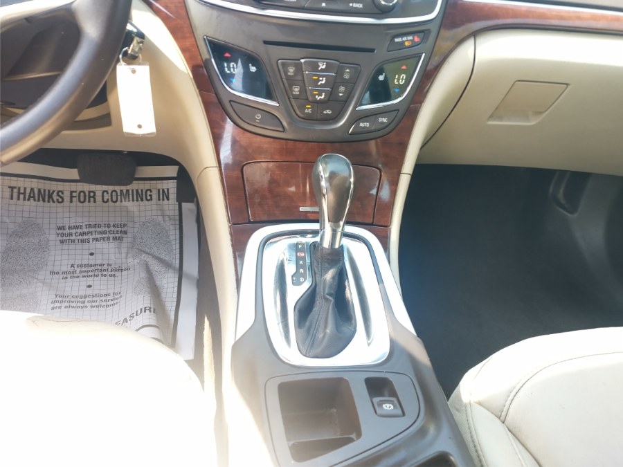 2014 Buick Regal 4dr Sdn Turbo FWD, available for sale in Rosedale, New York | Sunrise Auto Sales. Rosedale, New York 2014 Buick Regal 4dr Sdn Turbo FWD, available for sale in Rosedale, New York | Sunrise Auto Sales. Rosedale, New York