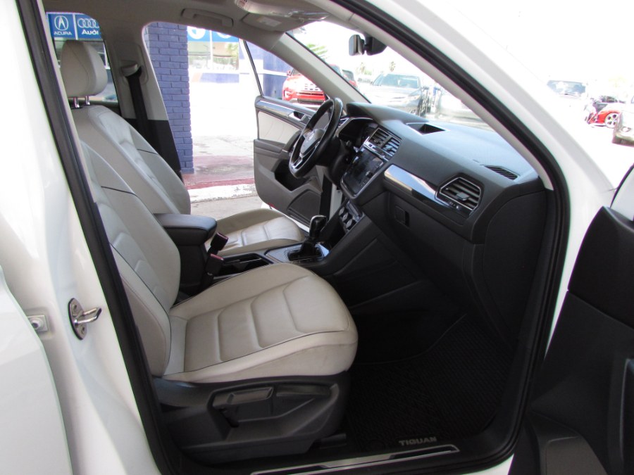 2018 Volkswagen Tiguan 2.0T SEL Premium FWD, available for sale in Orlando, Florida | VIP Auto Enterprise, Inc. Orlando, Florida 2018 Volkswagen Tiguan 2.0T SEL Premium FWD, available for sale in Orlando, Florida | VIP Auto Enterprise, Inc. Orlando, Florida