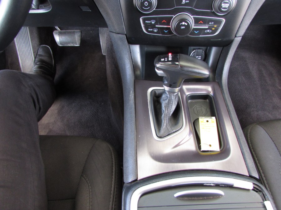 2017 Dodge Charger SE RWD, available for sale in Orlando, Florida | VIP Auto Enterprise, Inc. Orlando, Florida 2017 Dodge Charger SE RWD, available for sale in Orlando, Florida | VIP Auto Enterprise, Inc. Orlando, Florida