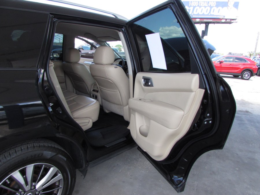 2018 Nissan Pathfinder FWD SV, available for sale in Orlando, Florida | VIP Auto Enterprise, Inc. Orlando, Florida 2018 Nissan Pathfinder FWD SV, available for sale in Orlando, Florida | VIP Auto Enterprise, Inc. Orlando, Florida