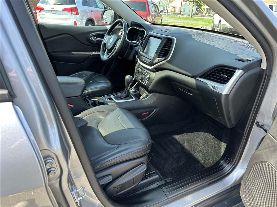 2015 Jeep Cherokee 4WD 4dr Trailhawk, available for sale in Southwick, Massachusetts | Country Auto Sales. Southwick, Massachusetts 2015 Jeep Cherokee 4WD 4dr Trailhawk, available for sale in Southwick, Massachusetts | Country Auto Sales. Southwick, Massachusetts
