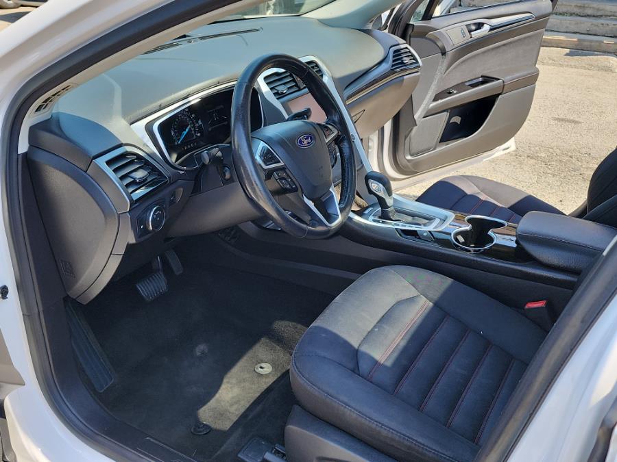 2015 Ford Fusion 4dr Sdn SE FWD, available for sale in Temple Hills, Maryland | Temple Hills Used Car. Temple Hills, Maryland 2015 Ford Fusion 4dr Sdn SE FWD, available for sale in Temple Hills, Maryland | Temple Hills Used Car. Temple Hills, Maryland