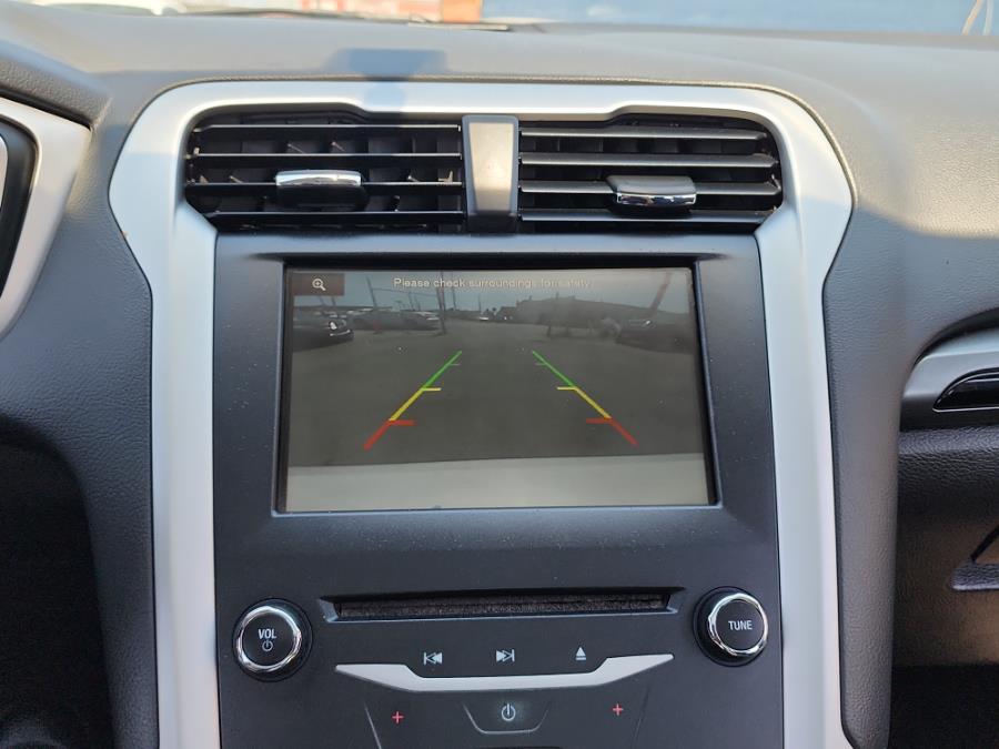 2015 Ford Fusion 4dr Sdn SE FWD, available for sale in Temple Hills, Maryland | Temple Hills Used Car. Temple Hills, Maryland 2015 Ford Fusion 4dr Sdn SE FWD, available for sale in Temple Hills, Maryland | Temple Hills Used Car. Temple Hills, Maryland