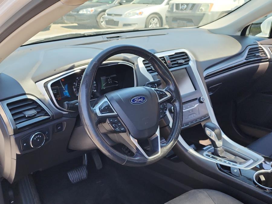 2015 Ford Fusion 4dr Sdn SE FWD, available for sale in Temple Hills, Maryland | Temple Hills Used Car. Temple Hills, Maryland 2015 Ford Fusion 4dr Sdn SE FWD, available for sale in Temple Hills, Maryland | Temple Hills Used Car. Temple Hills, Maryland