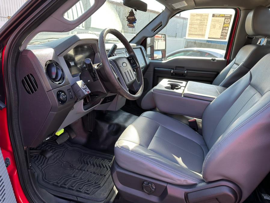 2015 Ford Super Duty F-350 SRW 4WD Reg Cab 137" XLT, available for sale in South Windsor, Connecticut | Mike And Tony Auto Sales, Inc. South Windsor, Connecticut 2015 Ford Super Duty F-350 SRW 4WD Reg Cab 137" XLT, available for sale in South Windsor, Connecticut | Mike And Tony Auto Sales, Inc. South Windsor, Connecticut
