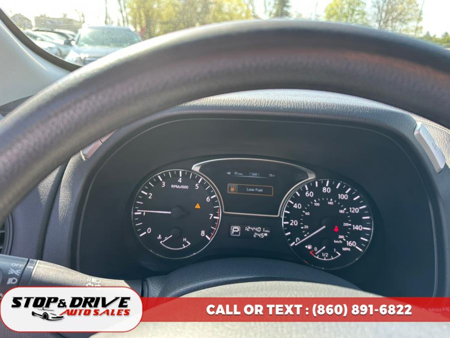 2013 Nissan Pathfinder 4WD 4dr S, available for sale in East Windsor, Connecticut | Stop & Drive Auto Sales. East Windsor, Connecticut 2013 Nissan Pathfinder 4WD 4dr S, available for sale in East Windsor, Connecticut | Stop & Drive Auto Sales. East Windsor, Connecticut