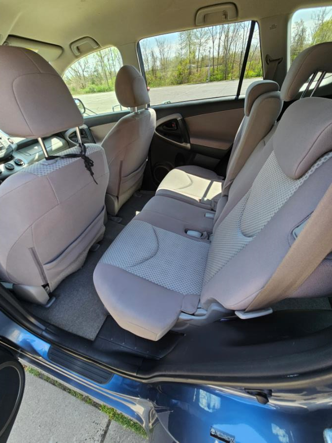 2008 Toyota RAV4 4WD 4dr 4-cyl 4-Spd AT, available for sale in New Britain, Connecticut | Supreme Automotive. New Britain, Connecticut 2008 Toyota RAV4 4WD 4dr 4-cyl 4-Spd AT, available for sale in New Britain, Connecticut | Supreme Automotive. New Britain, Connecticut