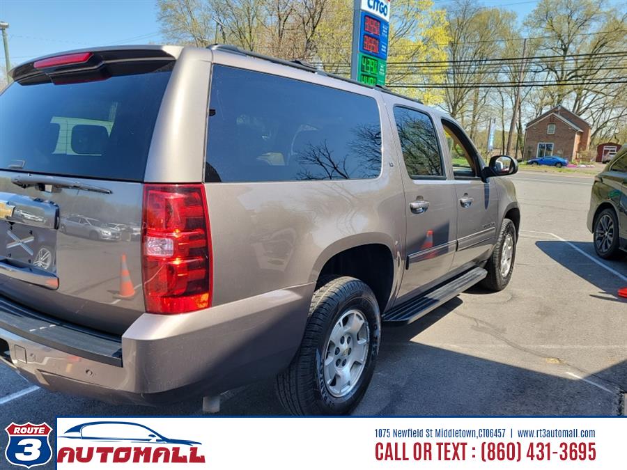 2014 Chevrolet Suburban 4WD 4dr LT, available for sale in Middletown, Connecticut | RT 3 AUTO MALL LLC. Middletown, Connecticut 2014 Chevrolet Suburban 4WD 4dr LT, available for sale in Middletown, Connecticut | RT 3 AUTO MALL LLC. Middletown, Connecticut