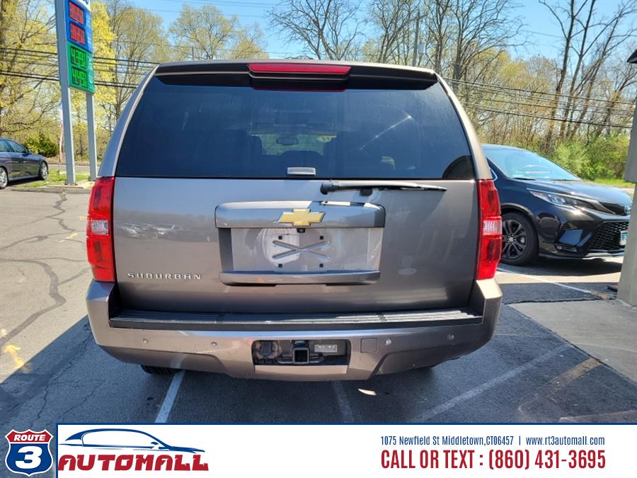 2014 Chevrolet Suburban 4WD 4dr LT, available for sale in Middletown, Connecticut | RT 3 AUTO MALL LLC. Middletown, Connecticut 2014 Chevrolet Suburban 4WD 4dr LT, available for sale in Middletown, Connecticut | RT 3 AUTO MALL LLC. Middletown, Connecticut