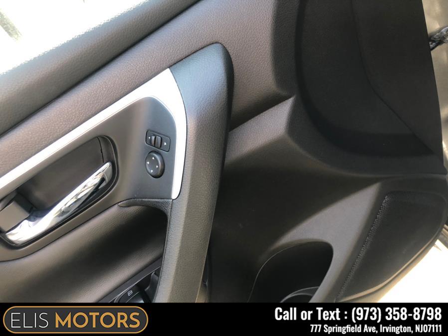 2018 Nissan Altima 2.5 SR Sedan, available for sale in Irvington, New Jersey | Elis Motors Corp. Irvington, New Jersey 2018 Nissan Altima 2.5 SR Sedan, available for sale in Irvington, New Jersey | Elis Motors Corp. Irvington, New Jersey