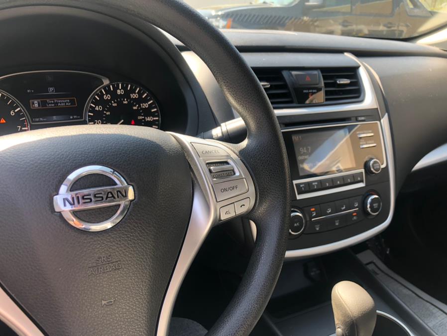2018 Nissan Altima 2.5 SR Sedan, available for sale in Irvington, New Jersey | Elis Motors Corp. Irvington, New Jersey 2018 Nissan Altima 2.5 SR Sedan, available for sale in Irvington, New Jersey | Elis Motors Corp. Irvington, New Jersey