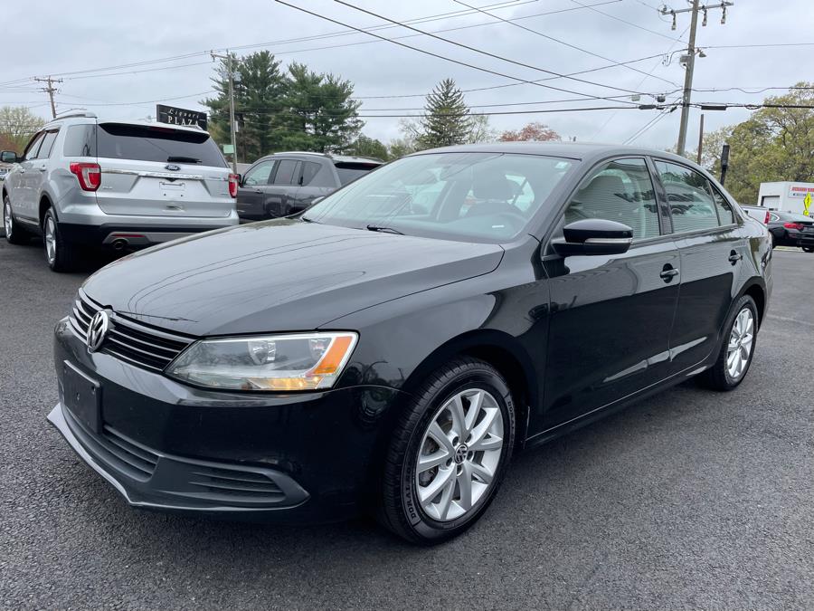 2011 Volkswagen Jetta Sedan 4dr Auto SE w/Convenience & Sunroof PZEV, available for sale in Agawam, Massachusetts | Malkoon Motors. Agawam, Massachusetts 2011 Volkswagen Jetta Sedan 4dr Auto SE w/Convenience & Sunroof PZEV, available for sale in Agawam, Massachusetts | Malkoon Motors. Agawam, Massachusetts