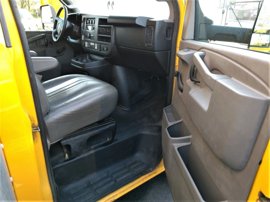 2017 GMC SAVANA 16 FT BOX TRUCK 3500 Van 177" WB, available for sale in COPIAGUE, New York | Warwick Auto Sales Inc. COPIAGUE, New York 2017 GMC SAVANA 16 FT BOX TRUCK 3500 Van 177" WB, available for sale in COPIAGUE, New York | Warwick Auto Sales Inc. COPIAGUE, New York