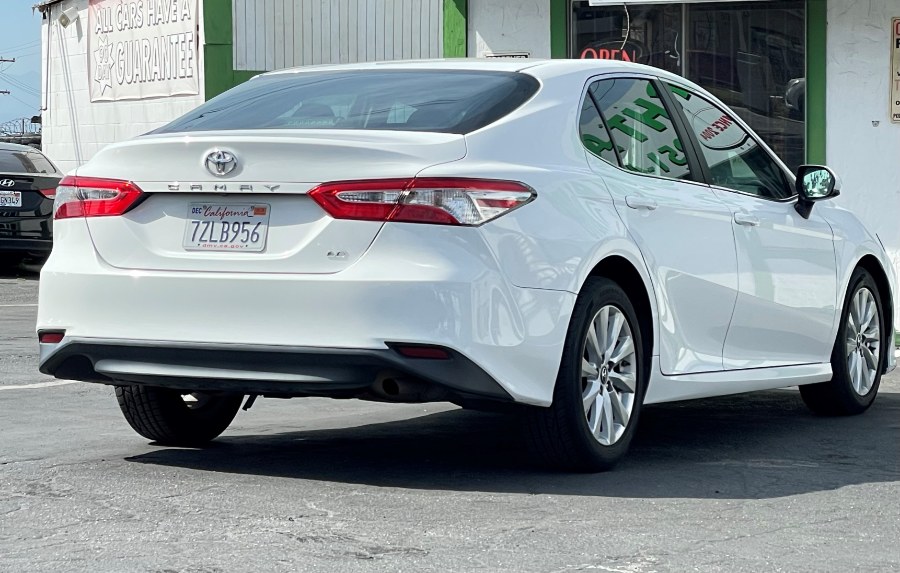 2018 Toyota Camry LE Auto (Natl), available for sale in Corona, California | Green Light Auto. Corona, California 2018 Toyota Camry LE Auto (Natl), available for sale in Corona, California | Green Light Auto. Corona, California