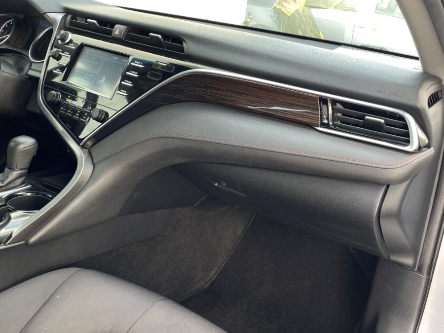 2018 Toyota Camry LE Auto (Natl), available for sale in Corona, California | Green Light Auto. Corona, California 2018 Toyota Camry LE Auto (Natl), available for sale in Corona, California | Green Light Auto. Corona, California
