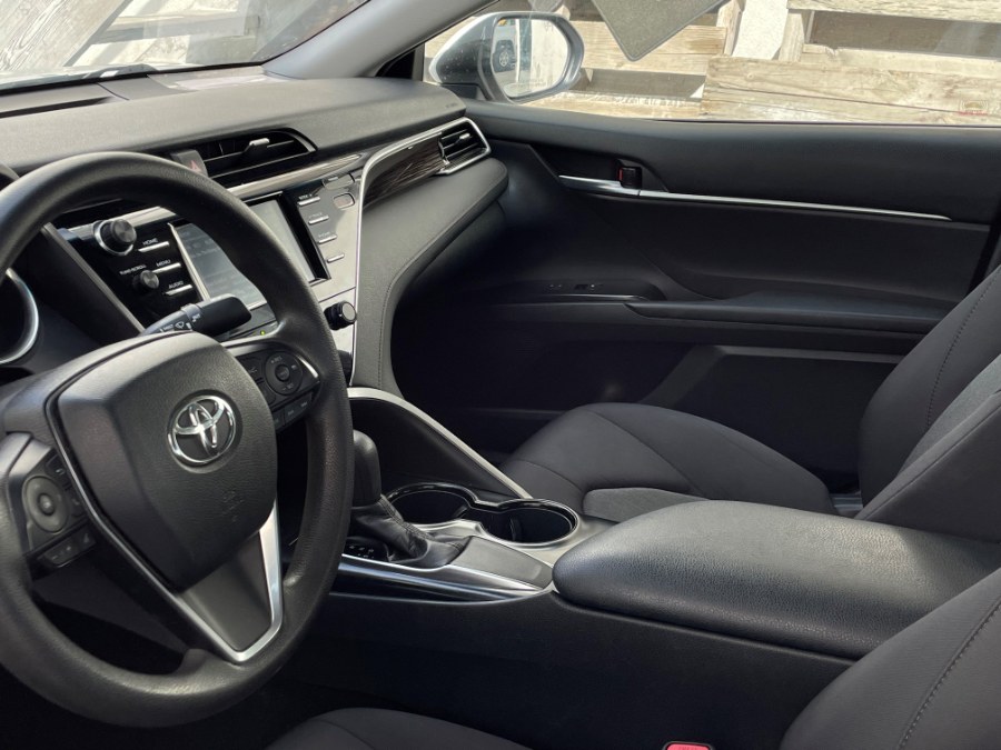 2018 Toyota Camry LE Auto (Natl), available for sale in Corona, California | Green Light Auto. Corona, California 2018 Toyota Camry LE Auto (Natl), available for sale in Corona, California | Green Light Auto. Corona, California