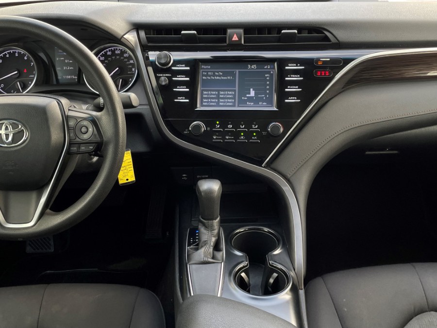 2018 Toyota Camry LE Auto (Natl), available for sale in Corona, California | Green Light Auto. Corona, California 2018 Toyota Camry LE Auto (Natl), available for sale in Corona, California | Green Light Auto. Corona, California