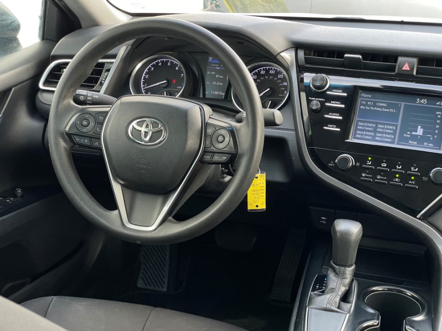 2018 Toyota Camry LE Auto (Natl), available for sale in Corona, California | Green Light Auto. Corona, California 2018 Toyota Camry LE Auto (Natl), available for sale in Corona, California | Green Light Auto. Corona, California
