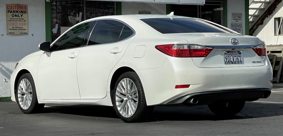 2013 Lexus ES 350 4dr Sdn, available for sale in Corona, California | Green Light Auto. Corona, California 2013 Lexus ES 350 4dr Sdn, available for sale in Corona, California | Green Light Auto. Corona, California