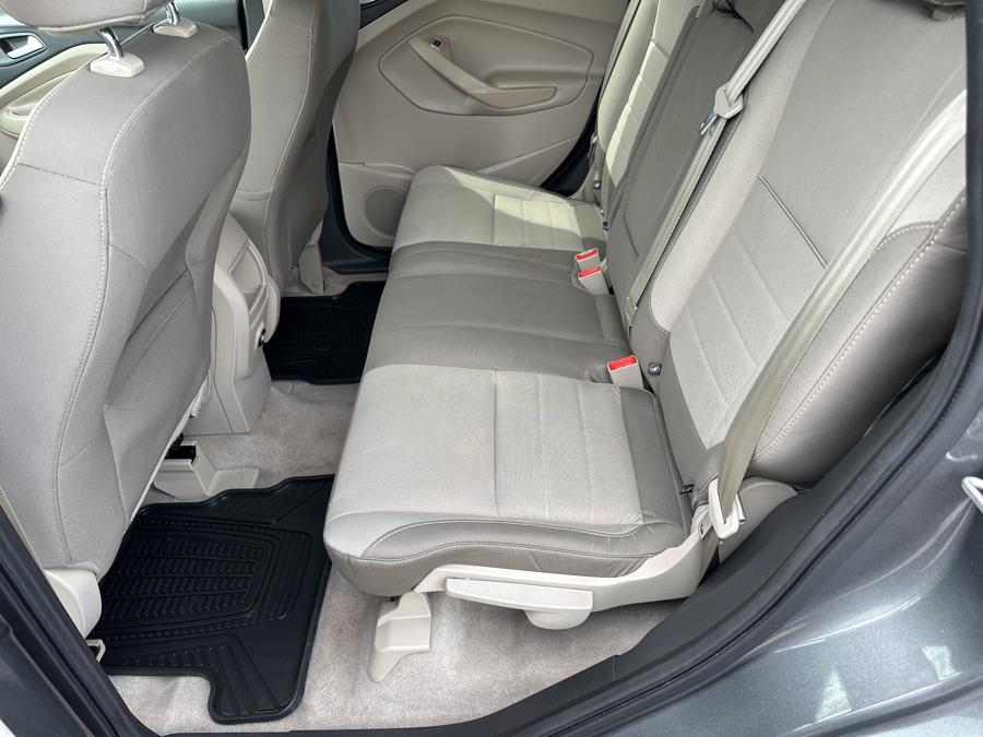 2014 Ford Escape FWD 4dr SE, available for sale in Little Ferry, New Jersey | Victoria Preowned Autos Inc. Little Ferry, New Jersey 2014 Ford Escape FWD 4dr SE, available for sale in Little Ferry, New Jersey | Victoria Preowned Autos Inc. Little Ferry, New Jersey