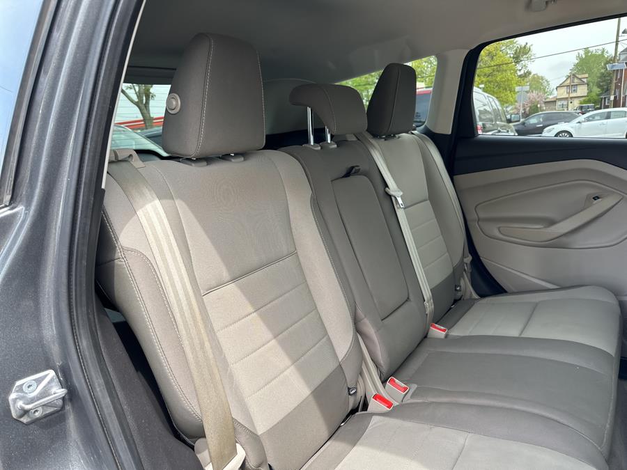 2014 Ford Escape FWD 4dr SE, available for sale in Little Ferry, New Jersey | Victoria Preowned Autos Inc. Little Ferry, New Jersey 2014 Ford Escape FWD 4dr SE, available for sale in Little Ferry, New Jersey | Victoria Preowned Autos Inc. Little Ferry, New Jersey