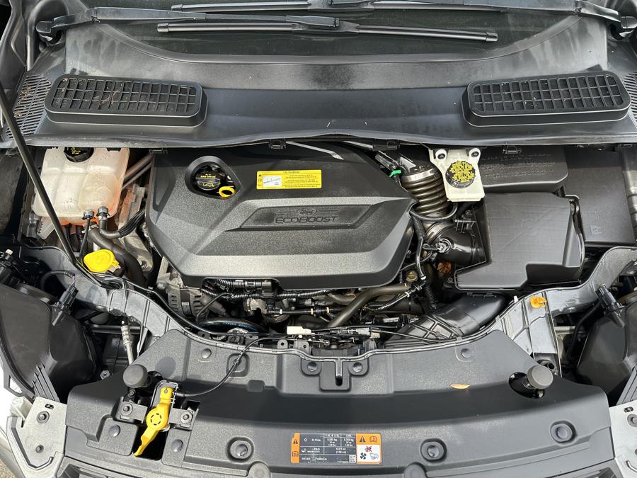 2014 Ford Escape FWD 4dr SE, available for sale in Little Ferry, New Jersey | Victoria Preowned Autos Inc. Little Ferry, New Jersey 2014 Ford Escape FWD 4dr SE, available for sale in Little Ferry, New Jersey | Victoria Preowned Autos Inc. Little Ferry, New Jersey