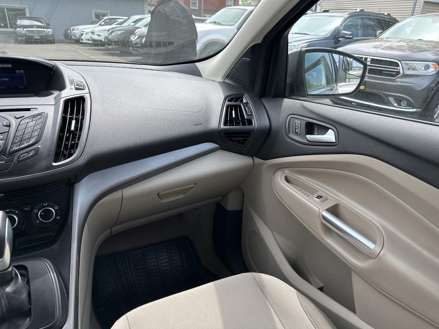 2014 Ford Escape FWD 4dr SE, available for sale in Little Ferry, New Jersey | Victoria Preowned Autos Inc. Little Ferry, New Jersey 2014 Ford Escape FWD 4dr SE, available for sale in Little Ferry, New Jersey | Victoria Preowned Autos Inc. Little Ferry, New Jersey