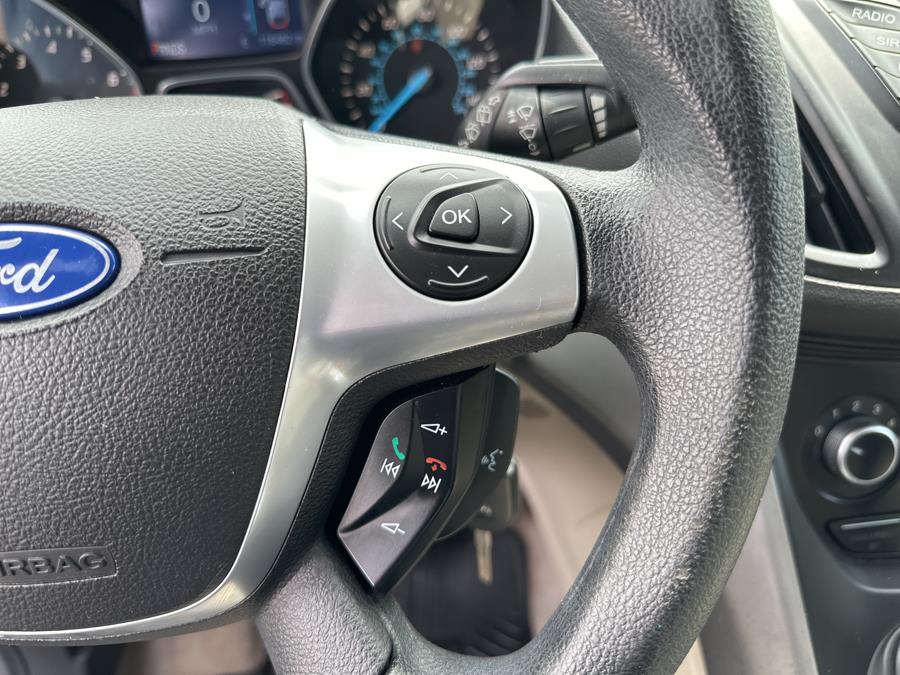2014 Ford Escape FWD 4dr SE, available for sale in Little Ferry, New Jersey | Victoria Preowned Autos Inc. Little Ferry, New Jersey 2014 Ford Escape FWD 4dr SE, available for sale in Little Ferry, New Jersey | Victoria Preowned Autos Inc. Little Ferry, New Jersey