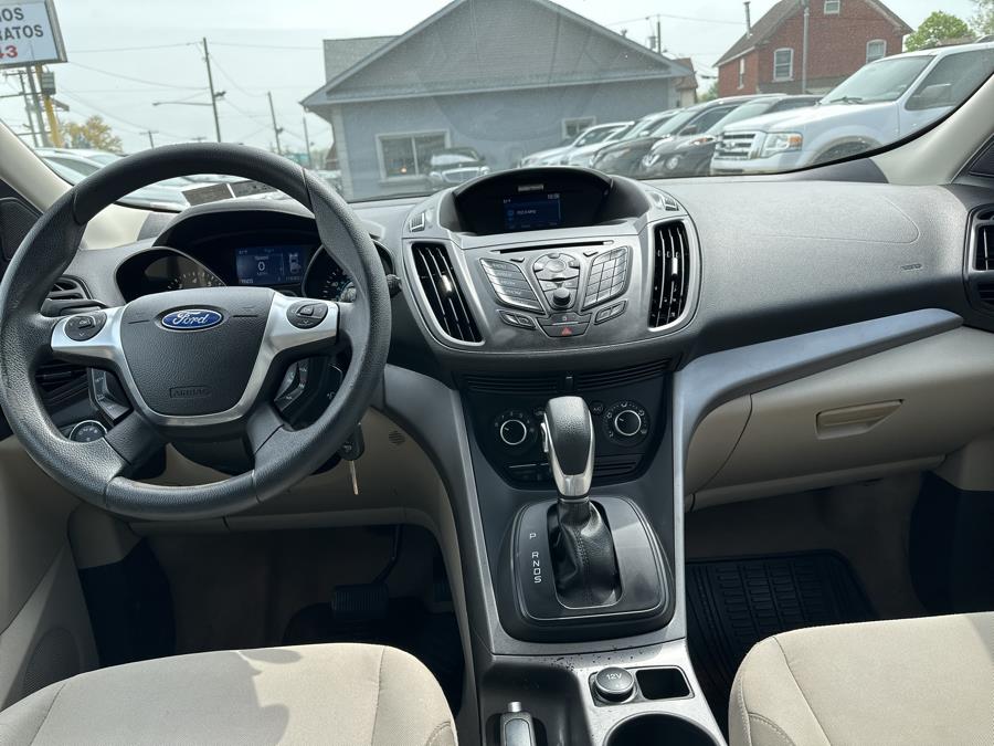 2014 Ford Escape FWD 4dr SE, available for sale in Little Ferry, New Jersey | Victoria Preowned Autos Inc. Little Ferry, New Jersey 2014 Ford Escape FWD 4dr SE, available for sale in Little Ferry, New Jersey | Victoria Preowned Autos Inc. Little Ferry, New Jersey