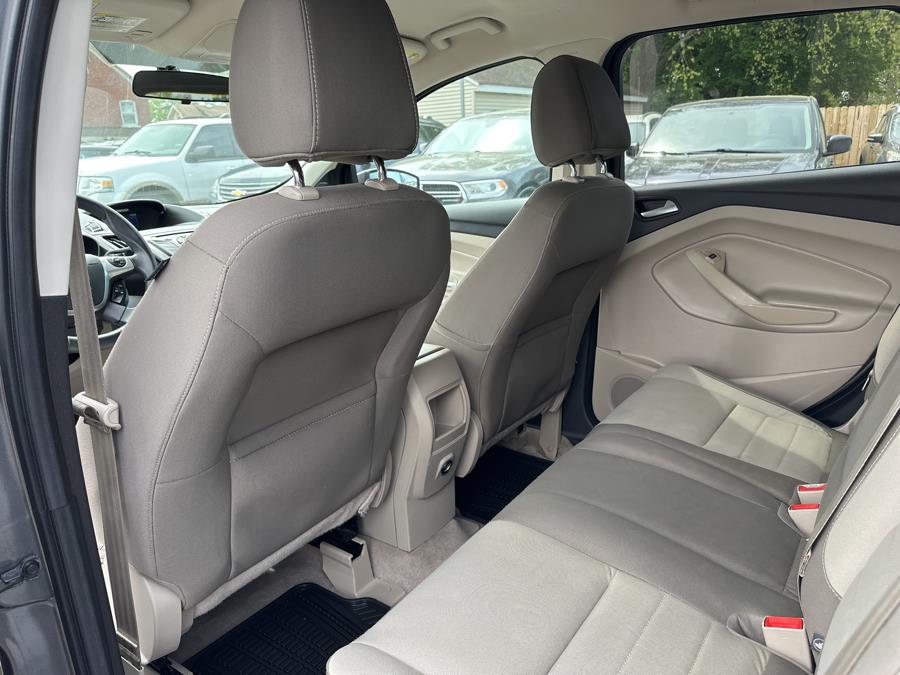 2014 Ford Escape FWD 4dr SE, available for sale in Little Ferry, New Jersey | Victoria Preowned Autos Inc. Little Ferry, New Jersey 2014 Ford Escape FWD 4dr SE, available for sale in Little Ferry, New Jersey | Victoria Preowned Autos Inc. Little Ferry, New Jersey