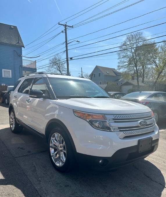 2014 Ford Explorer 4WD 4dr XLT, available for sale in Melrose, Massachusetts | Melrose Auto Gallery. Melrose, Massachusetts 2014 Ford Explorer 4WD 4dr XLT, available for sale in Melrose, Massachusetts | Melrose Auto Gallery. Melrose, Massachusetts