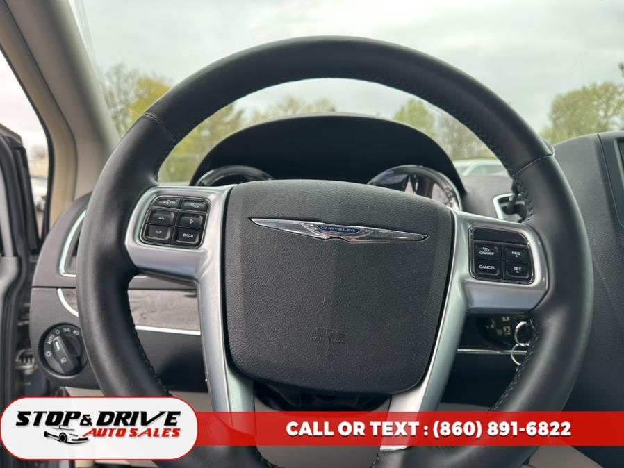 2011 Chrysler Town & Country 4dr Wgn Touring, available for sale in East Windsor, Connecticut | Stop & Drive Auto Sales. East Windsor, Connecticut 2011 Chrysler Town & Country 4dr Wgn Touring, available for sale in East Windsor, Connecticut | Stop & Drive Auto Sales. East Windsor, Connecticut