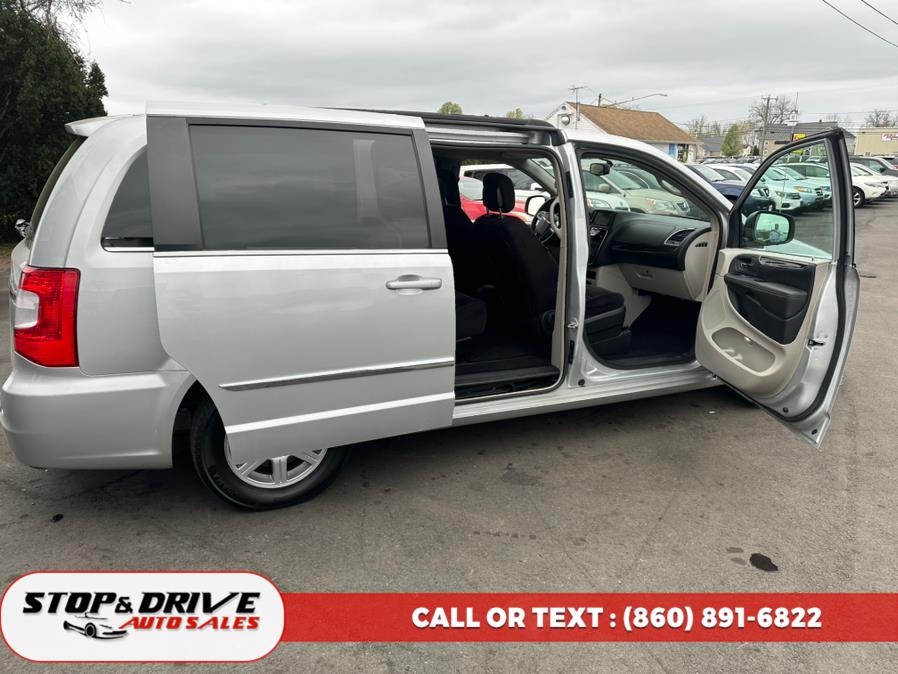 2011 Chrysler Town & Country 4dr Wgn Touring, available for sale in East Windsor, Connecticut | Stop & Drive Auto Sales. East Windsor, Connecticut 2011 Chrysler Town & Country 4dr Wgn Touring, available for sale in East Windsor, Connecticut | Stop & Drive Auto Sales. East Windsor, Connecticut