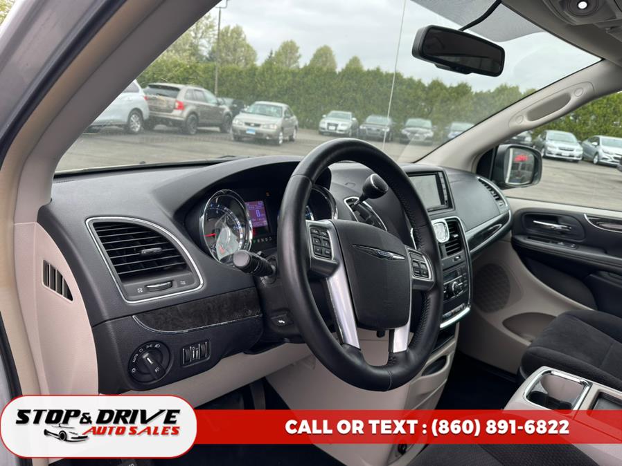 2011 Chrysler Town & Country 4dr Wgn Touring, available for sale in East Windsor, Connecticut | Stop & Drive Auto Sales. East Windsor, Connecticut 2011 Chrysler Town & Country 4dr Wgn Touring, available for sale in East Windsor, Connecticut | Stop & Drive Auto Sales. East Windsor, Connecticut