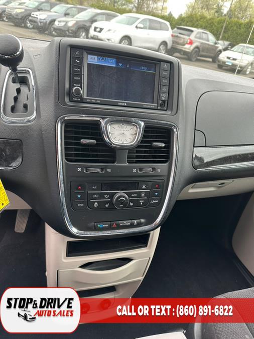 2011 Chrysler Town & Country 4dr Wgn Touring, available for sale in East Windsor, Connecticut | Stop & Drive Auto Sales. East Windsor, Connecticut 2011 Chrysler Town & Country 4dr Wgn Touring, available for sale in East Windsor, Connecticut | Stop & Drive Auto Sales. East Windsor, Connecticut