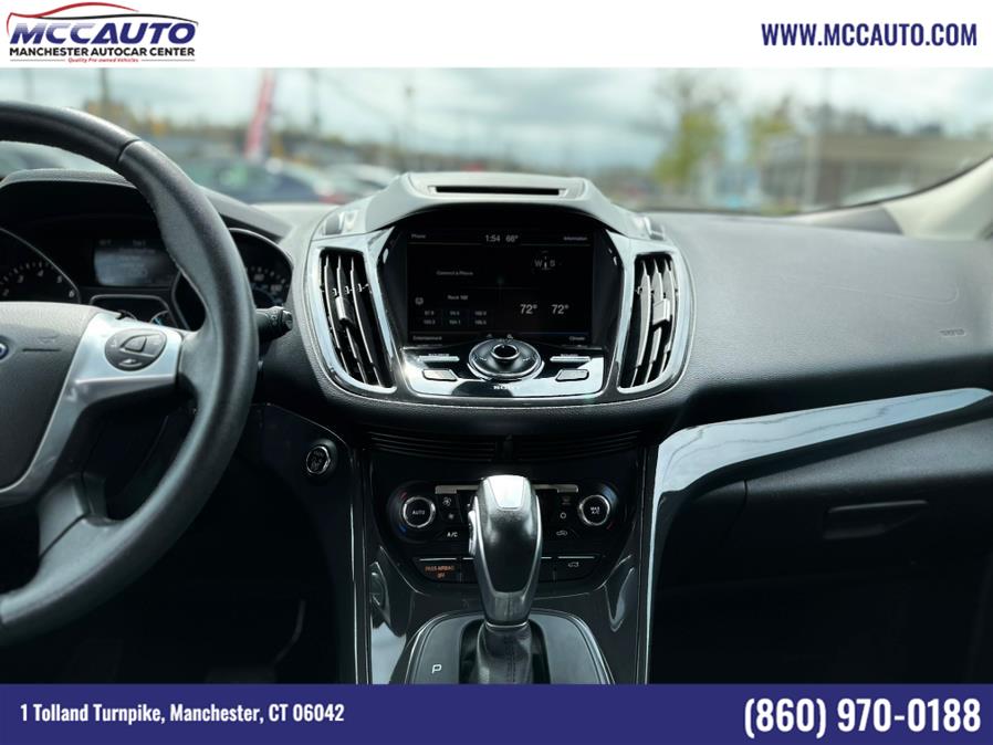 2015 Ford Escape 4WD 4dr Titanium, available for sale in Manchester, Connecticut | Manchester Autocar Center. Manchester, Connecticut 2015 Ford Escape 4WD 4dr Titanium, available for sale in Manchester, Connecticut | Manchester Autocar Center. Manchester, Connecticut