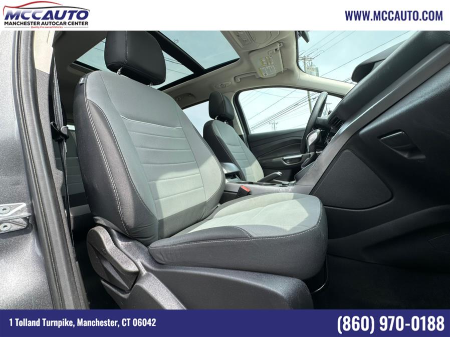 2014 Ford Escape 4WD 4dr SE, available for sale in Manchester, Connecticut | Manchester Autocar Center. Manchester, Connecticut 2014 Ford Escape 4WD 4dr SE, available for sale in Manchester, Connecticut | Manchester Autocar Center. Manchester, Connecticut